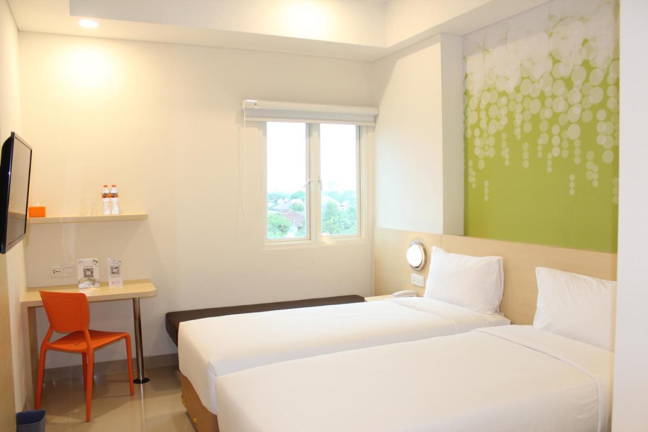 Zest Parang Raja Solo By Swiss-Belhotel International Bonorejo Extérieur photo