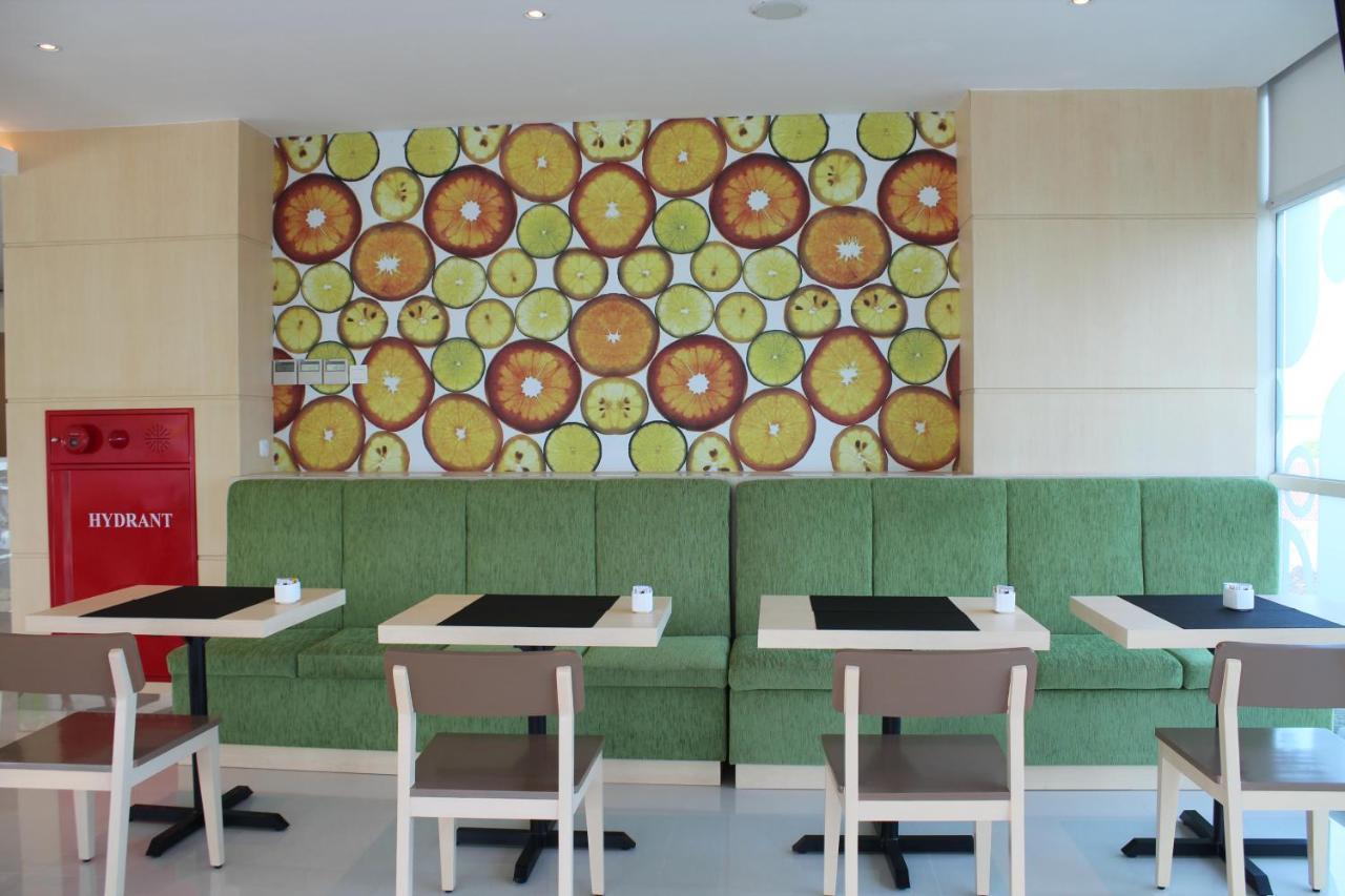 Zest Parang Raja Solo By Swiss-Belhotel International Bonorejo Extérieur photo