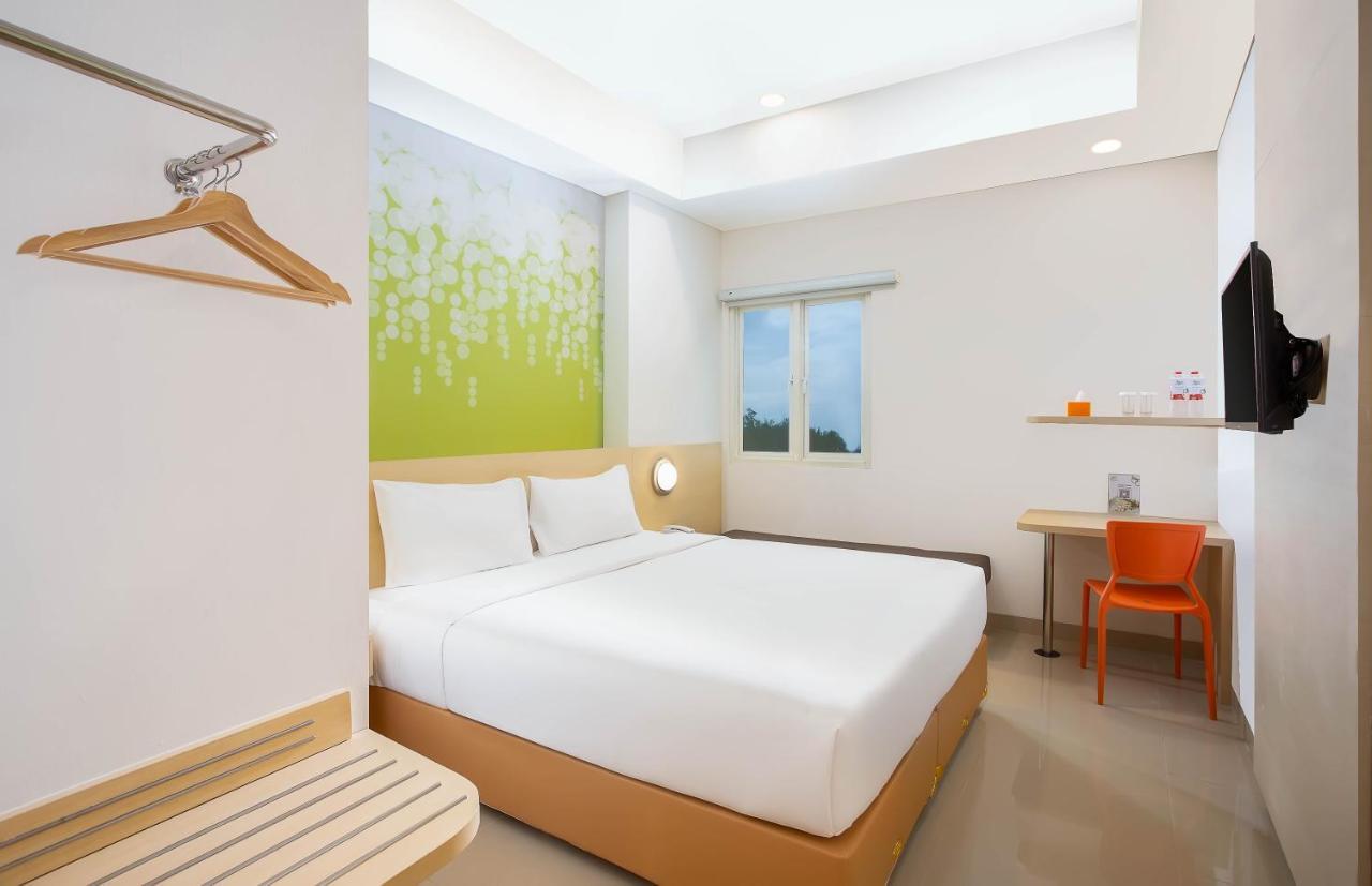 Zest Parang Raja Solo By Swiss-Belhotel International Bonorejo Extérieur photo