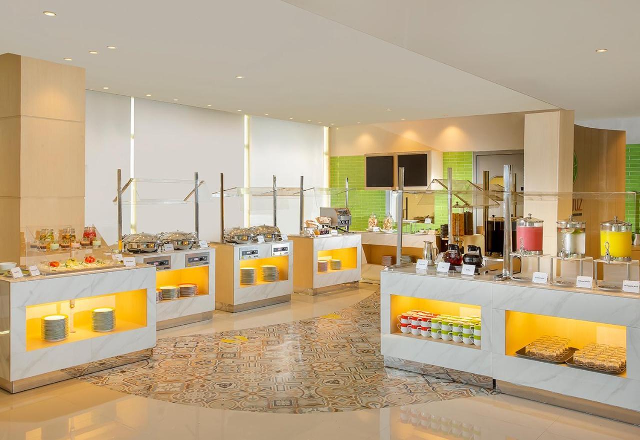 Zest Parang Raja Solo By Swiss-Belhotel International Bonorejo Extérieur photo