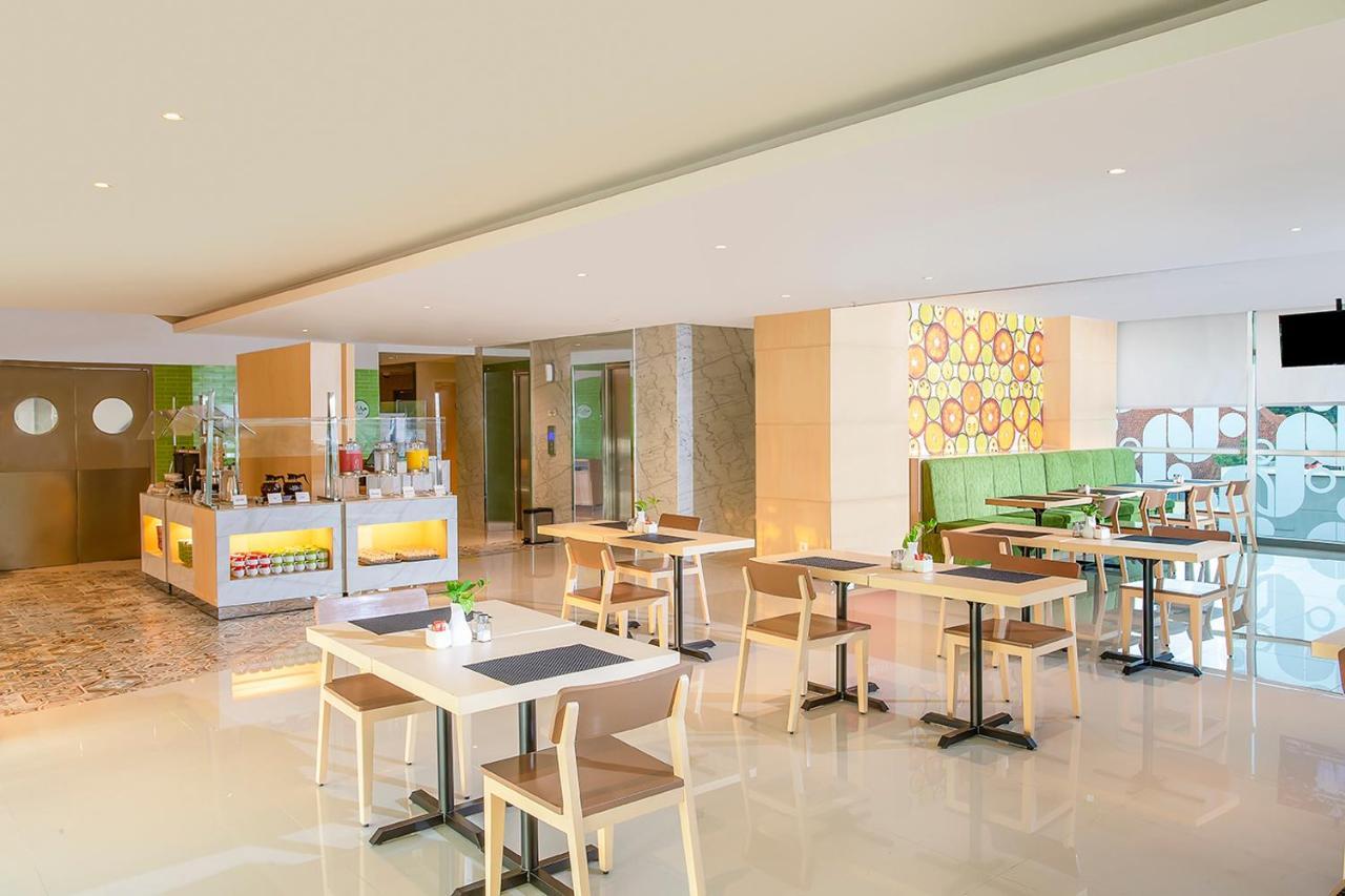 Zest Parang Raja Solo By Swiss-Belhotel International Bonorejo Extérieur photo