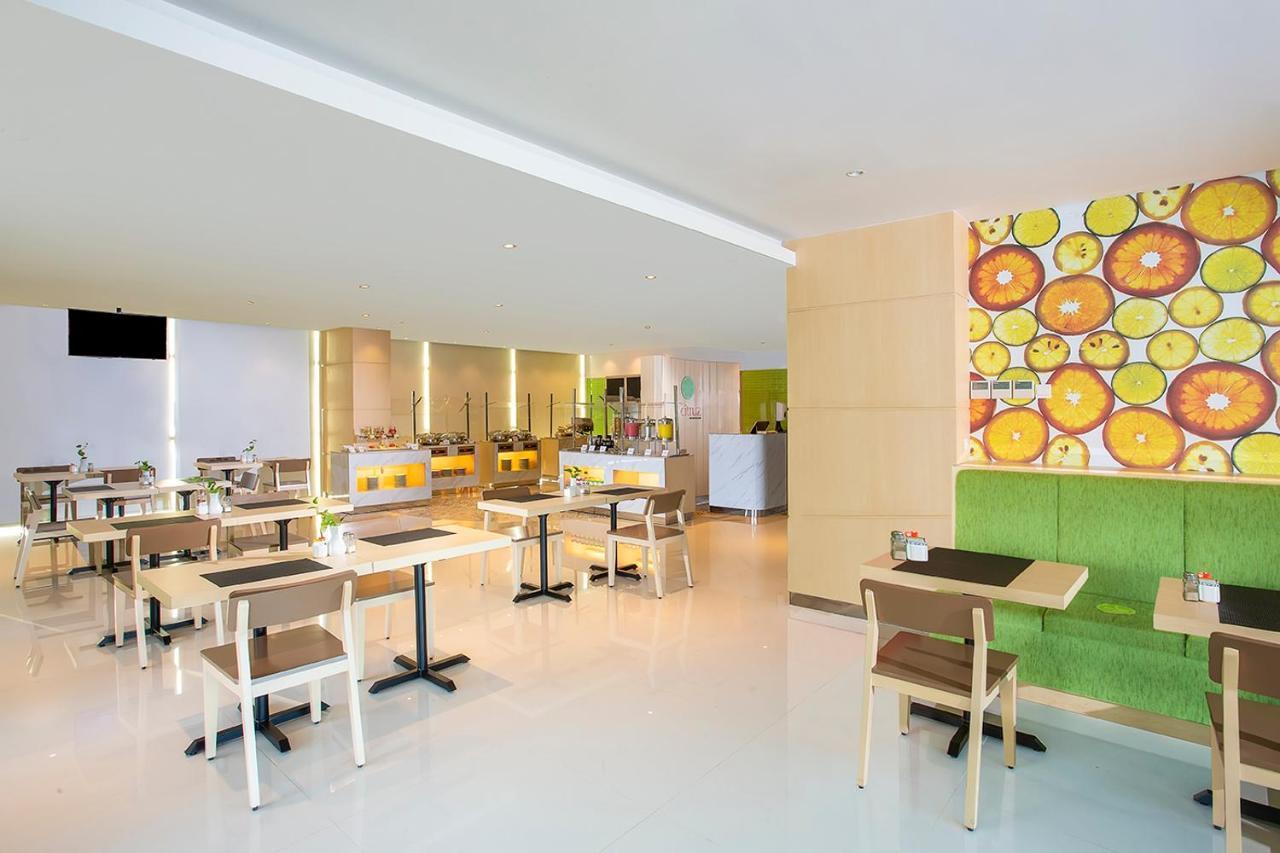 Zest Parang Raja Solo By Swiss-Belhotel International Bonorejo Extérieur photo